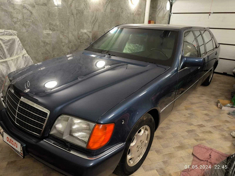 В Москве продают бронированный лимузин Mercedes W140 Бориса Ельцина